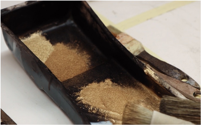 Natural pigments and brushes used to explore finishes